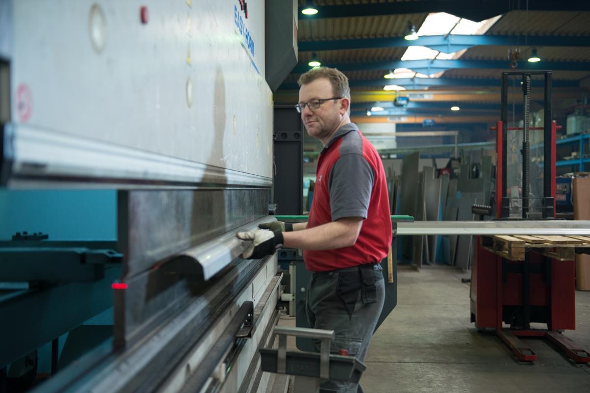 Bent or rolled parts - Competencies